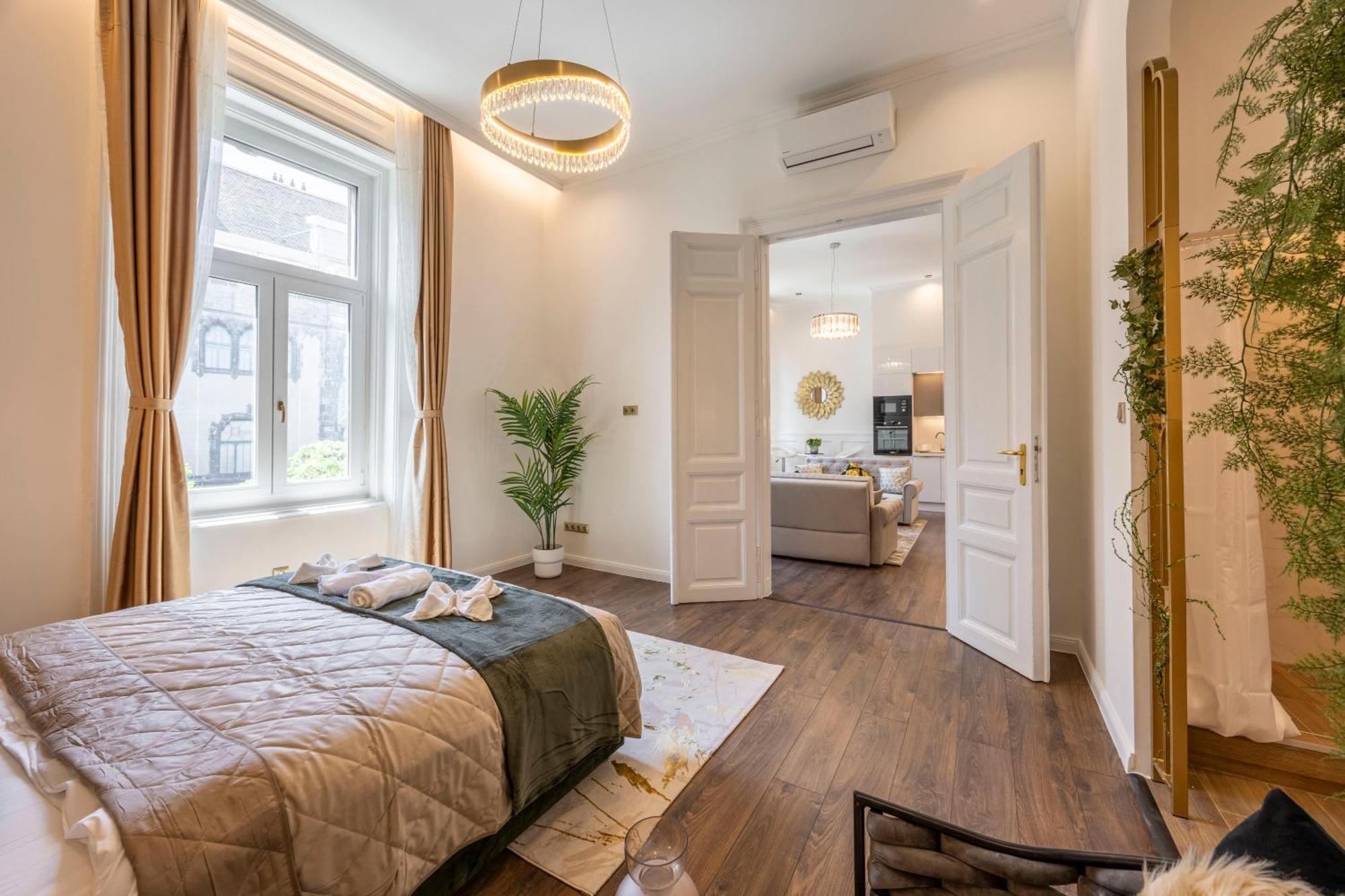 High-End Luxurious Quentin Residence In The Heart Of Budapest — Photos 1